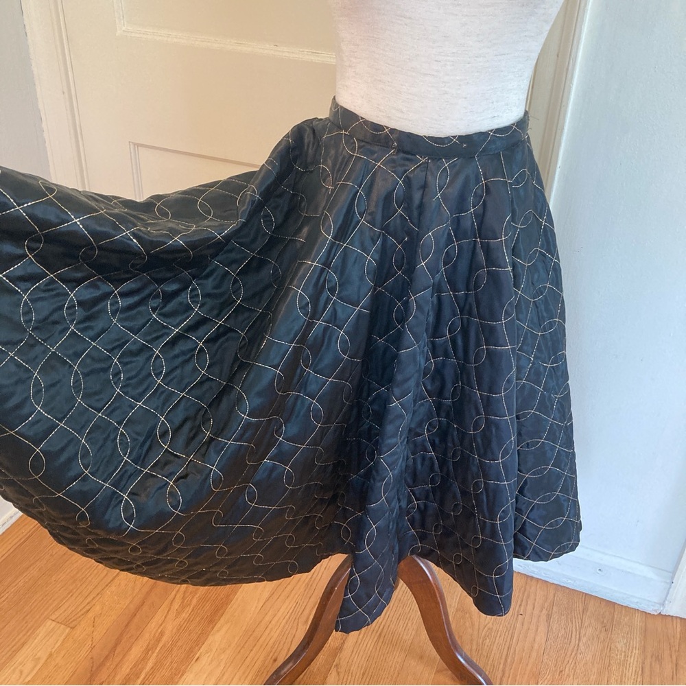 Vintage 50s Embroidered Quilted Circle Skirt Black & Gold Satin XS